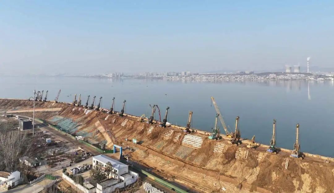 金泰SG系列抓斗主导白龟山水库除险加固工程，设备占比高达85%